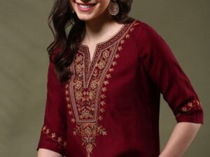 Women Floral Embroidered Flared Sleeves Thread Work Kurta